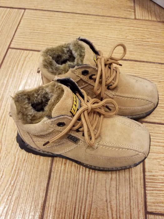 Ghete Laade,măr 31. Piele naturala. Noi.