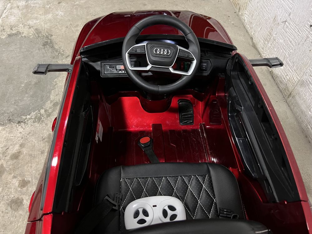 Акумулаторна кола Audi E-Tron Sportback