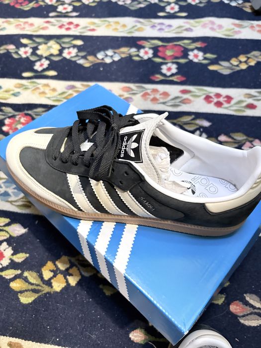 Adidasi noi originali