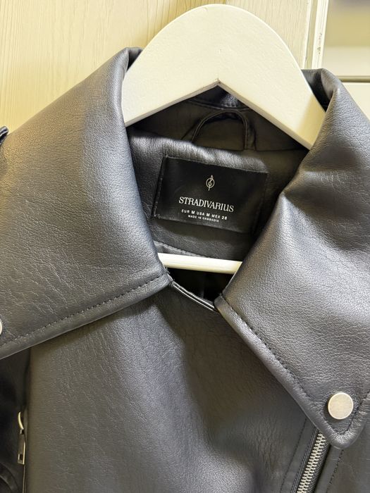 Geaca de piele cu franjuri STRADIVARIUS M