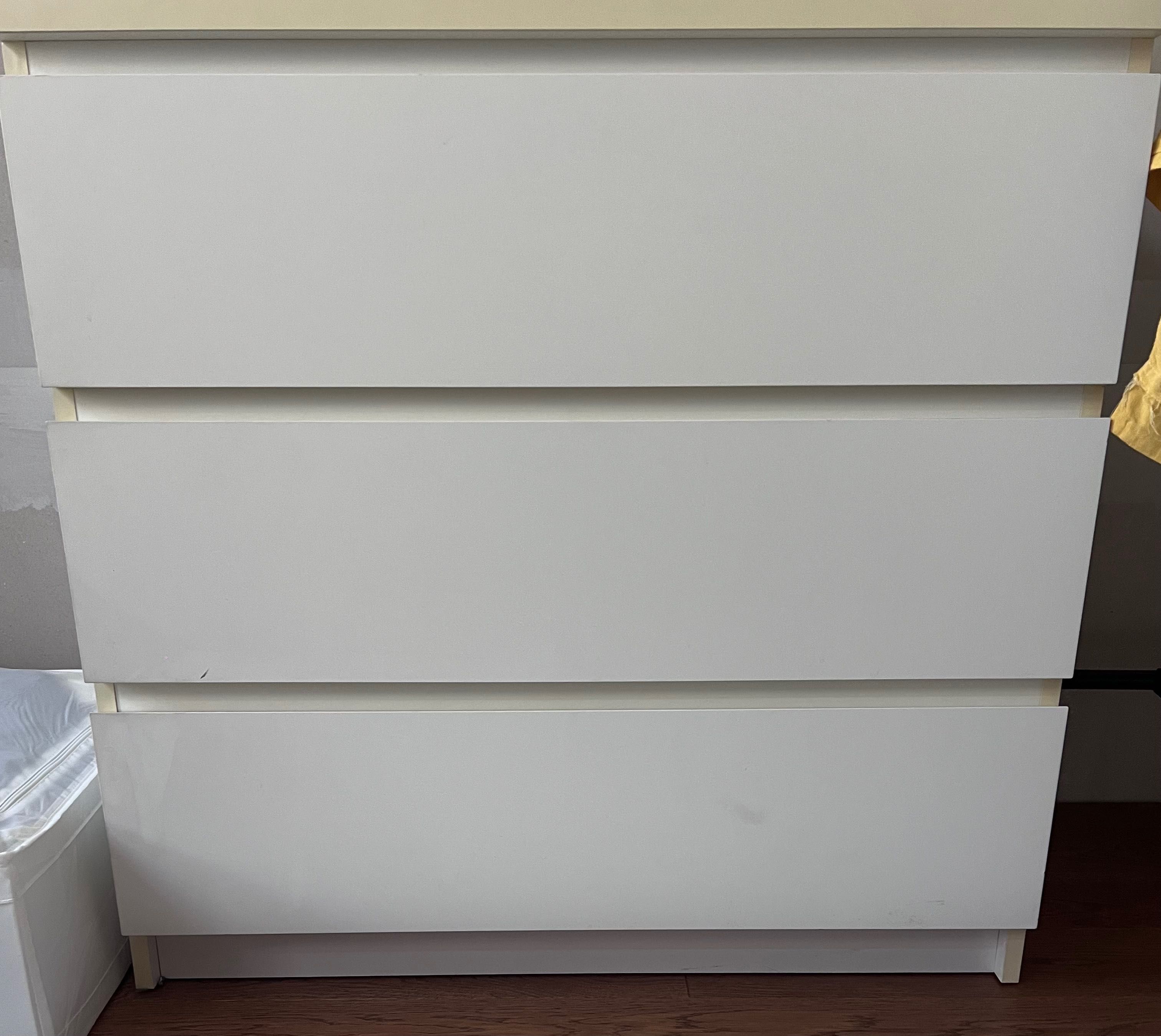 Скрин Ikea MALM с 3 чекмеджета