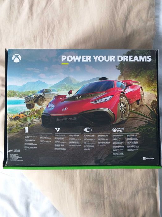 Consola Xbox Series X Noua (folosită de 3 ori, Husa joystick inclusa)