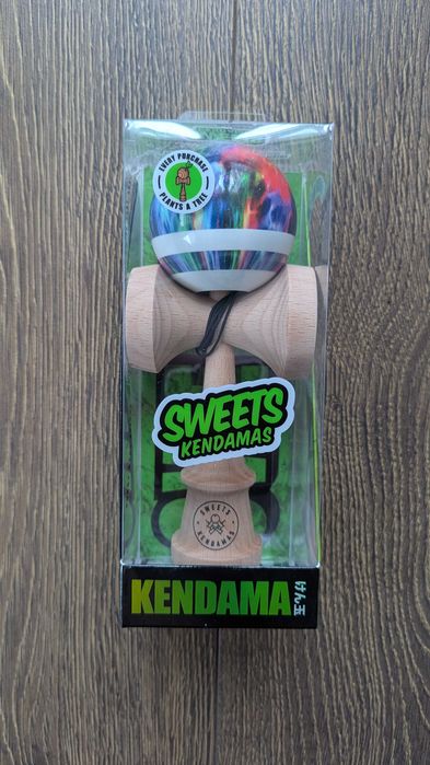 Kendama Sweets Boost (Tie-Dye) sticky clear, base hole balance