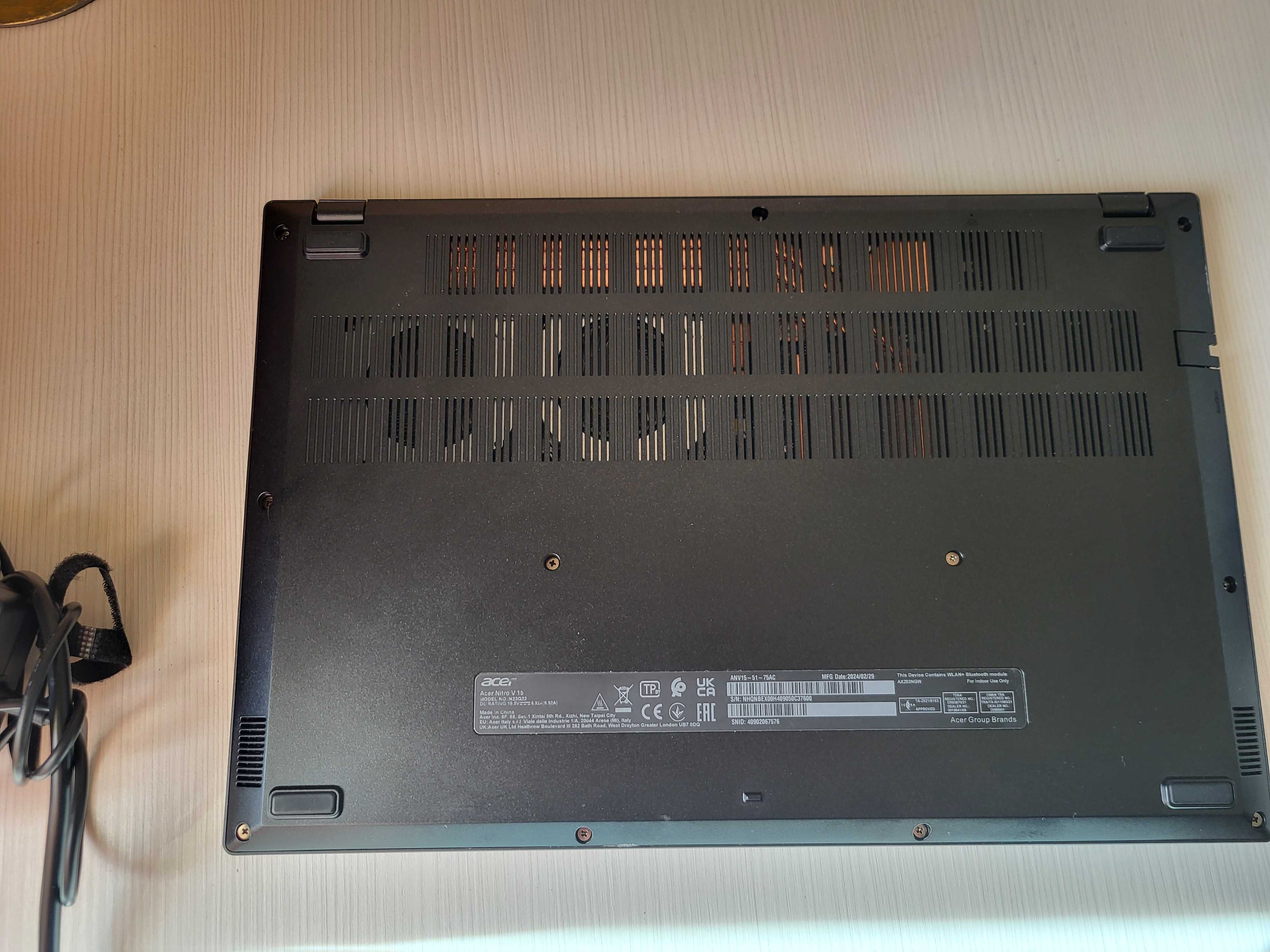 Laptop ACER Nitro V 15 RTX 4050 Intel I7 13620H