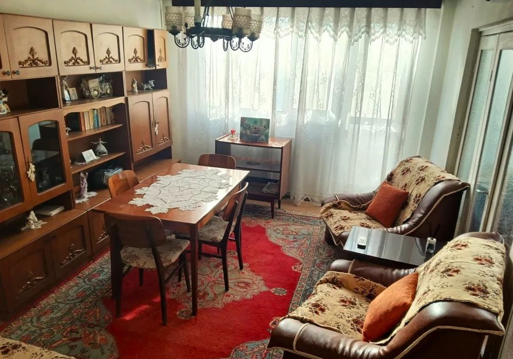 Vând ap 3 cam dec confort1 Micro 39B, str Henri Coandă, f spațios 70mp