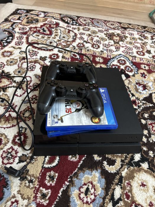 Ps4 в хорошем состояний