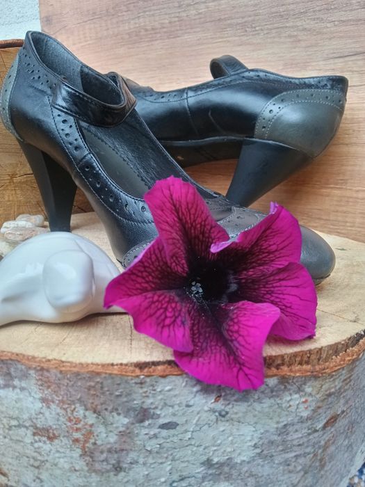 Изисканост към облеклото Ви с елегантни обувки от естествена кожа