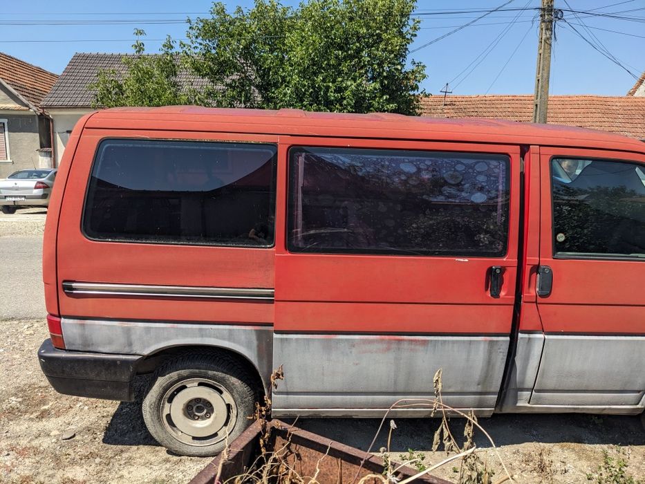 Vând Volkswagen Transporter T4