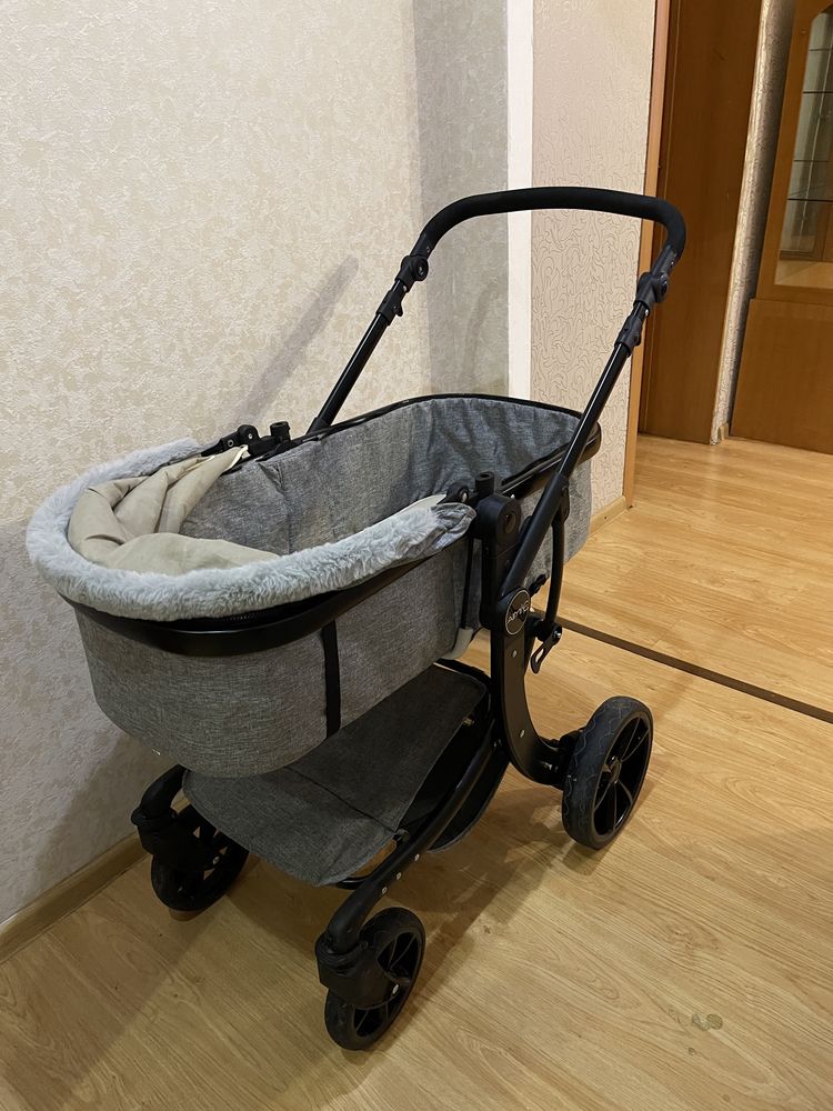 Продам коляску в отличном состоянии