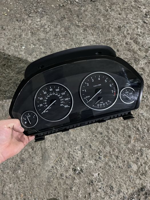 Прибор панель BMW F30