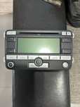 Радио CD за VW Golf V,Golf Plus,Jetta V,Touran,Passat B6,Tiguan,Caddy.
