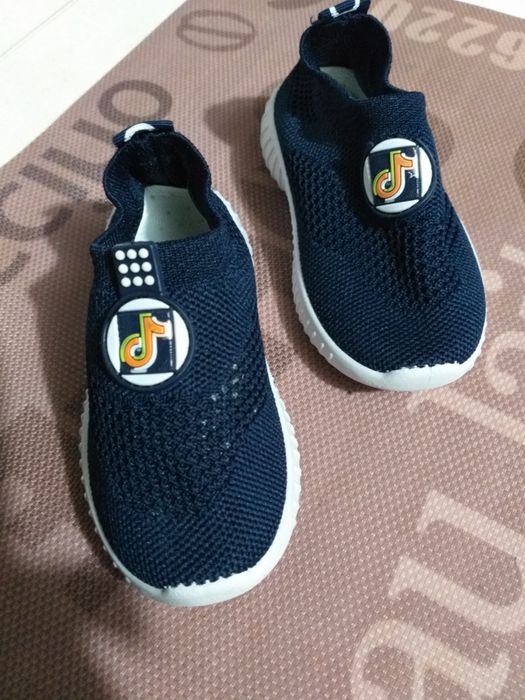 8 Perechi Incaltaminte De Firma Copii 28 lei Perechia