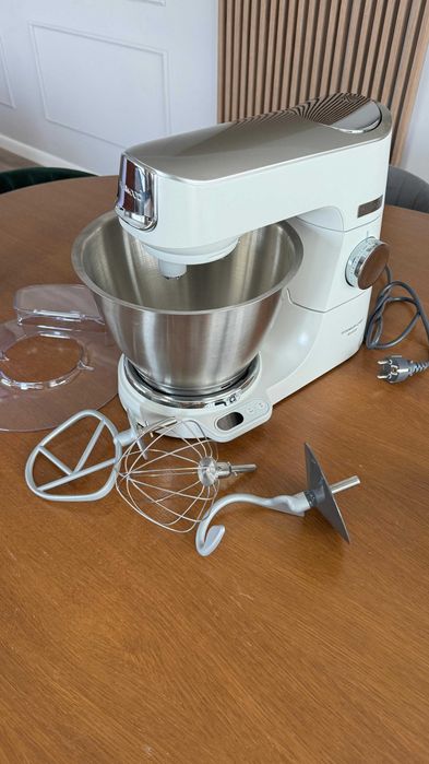 Robot de bucatarie Kenwood Titanium Chef Baker