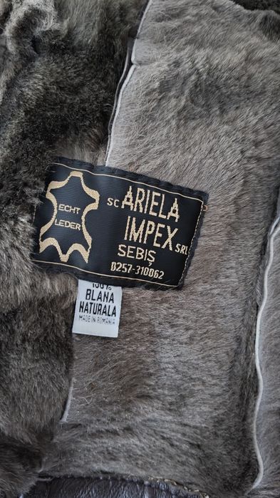 Vând set Cojoc din piele și blană naturală, cizme, bluză lânâ+ șal