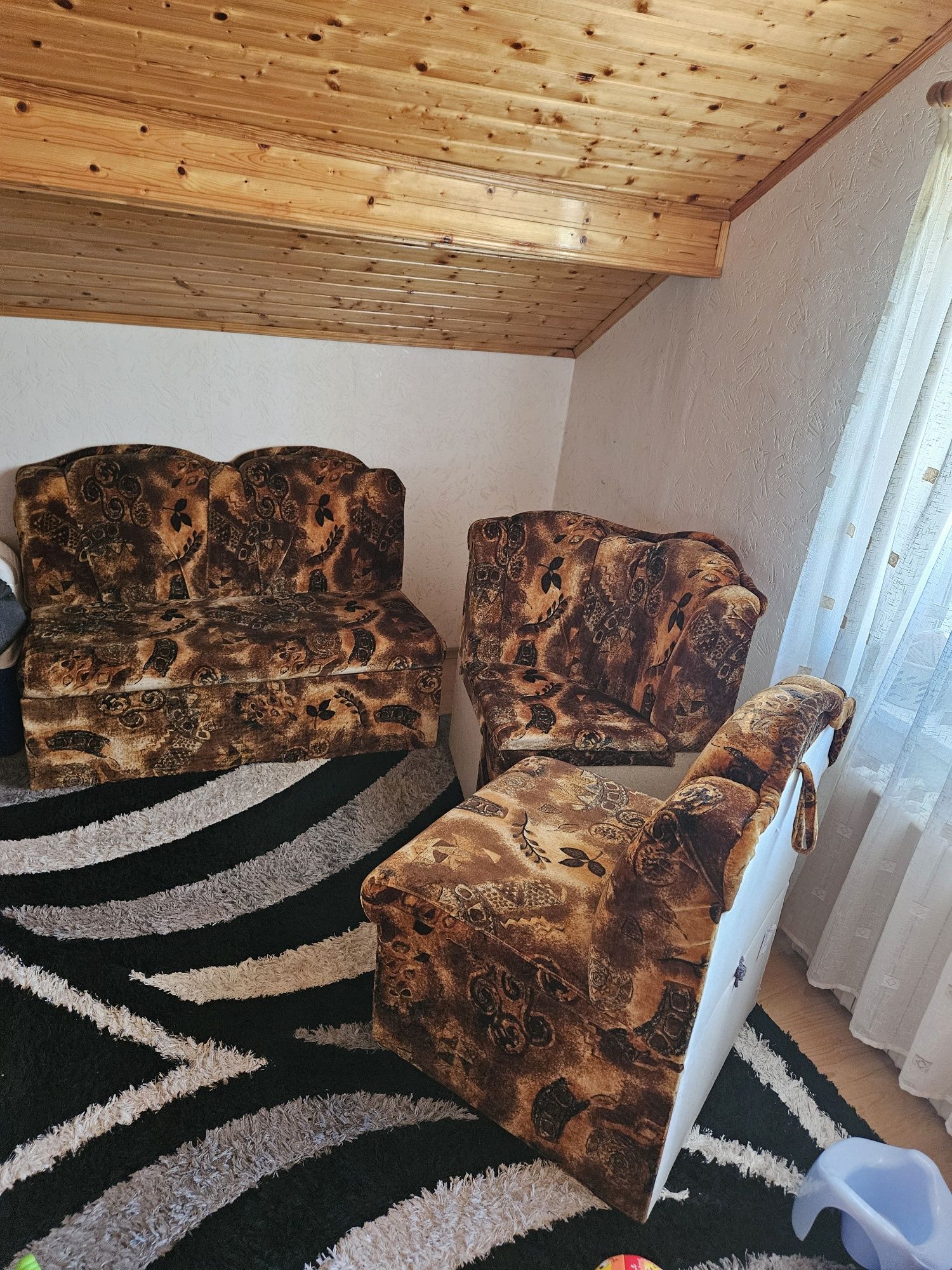 Кухненски ъглов диван с функция сън