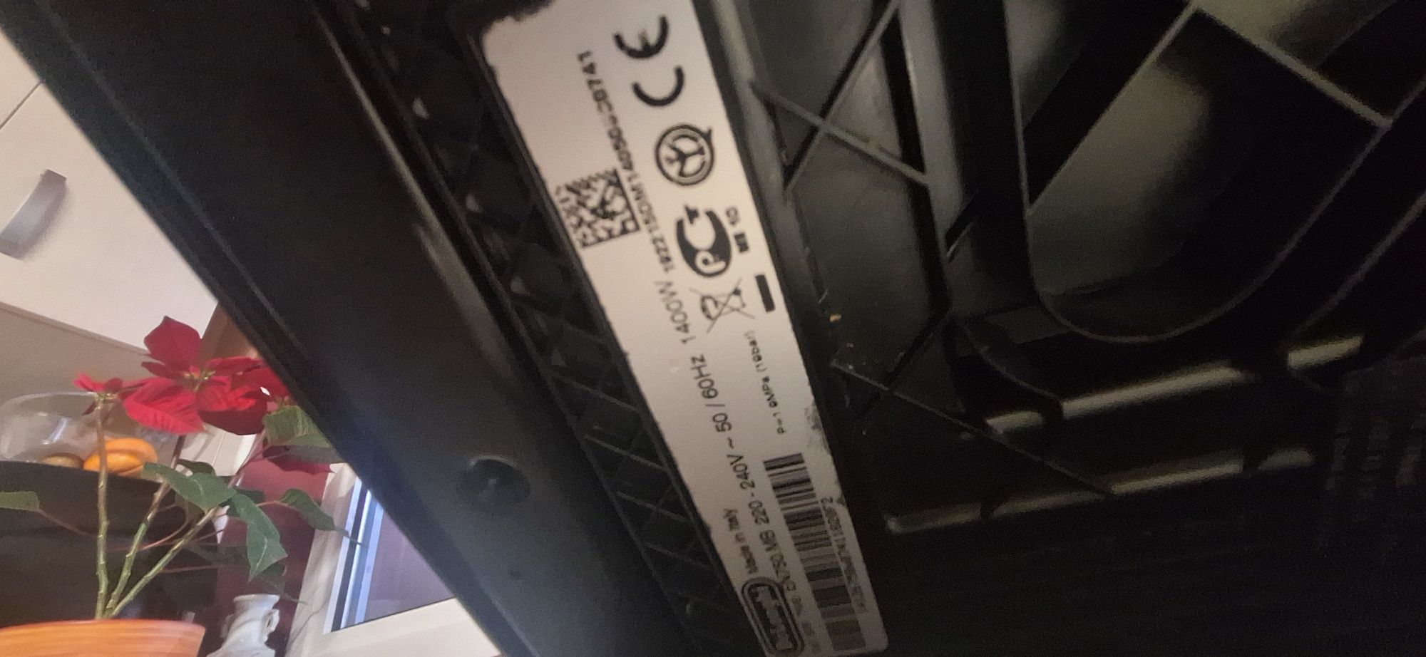 Espressor Nespresso Lattissima Pro
-funcționează cu capsule nespresso