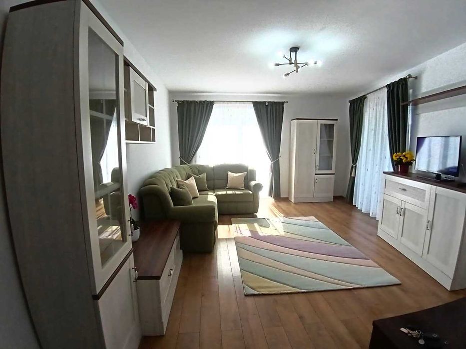 Proprietar dau in chirie apartament 2 camere +parcare complex Elite