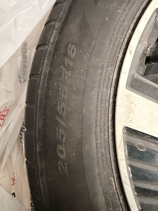 Оригинални джанти за Фолксваген с летни гуми на един сезон