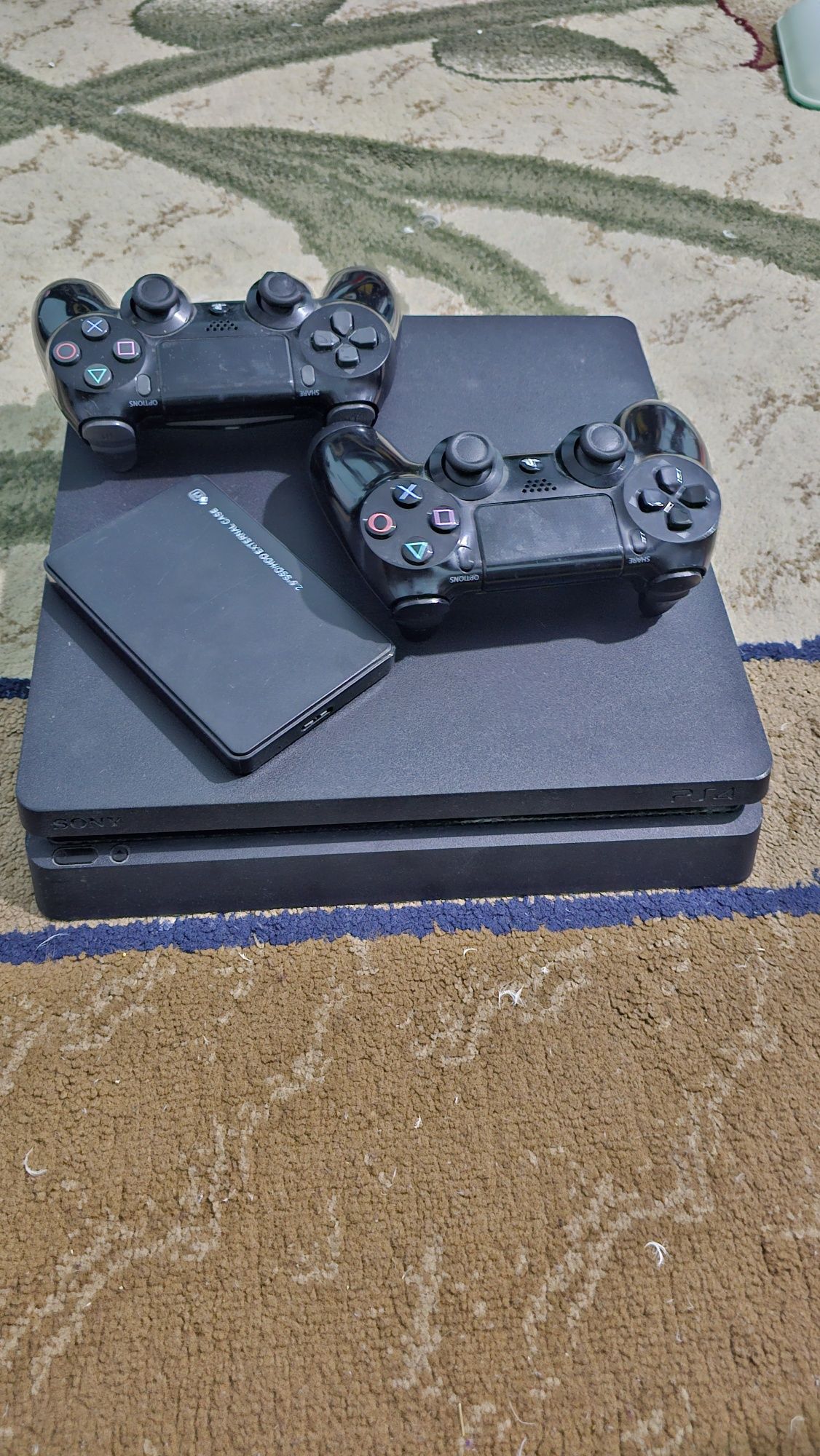 Playstation 4th slim