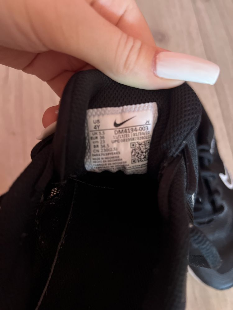 adidași nike pt fete