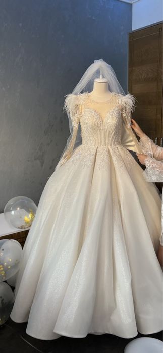 Vand Rochie Mireasa ( Marime XS-S)