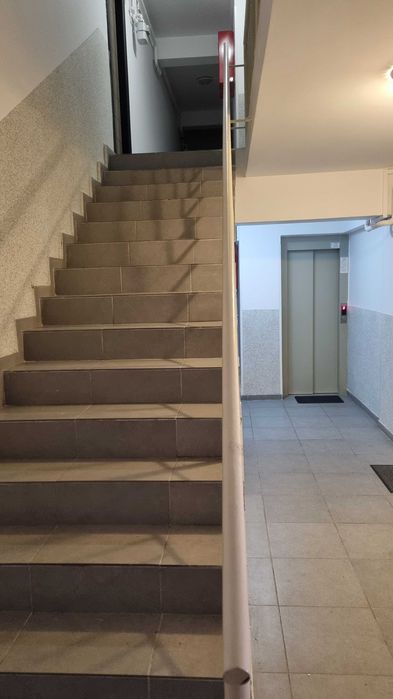 De închiriat-Apartament cu 2 camere-metrou Dimitrie Leonida-Proprietar