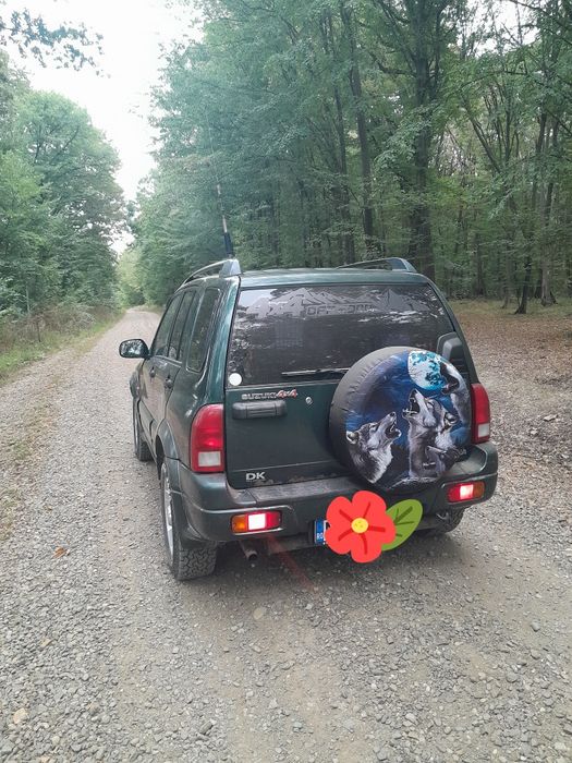 Vînd Suzuki Grand Vitara 2.0 dizel