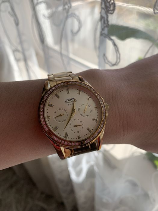 Продам часы