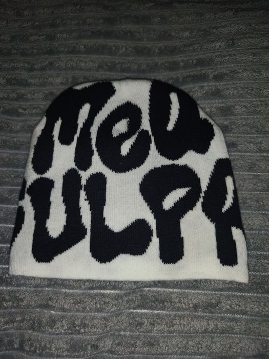 Шапки.         .