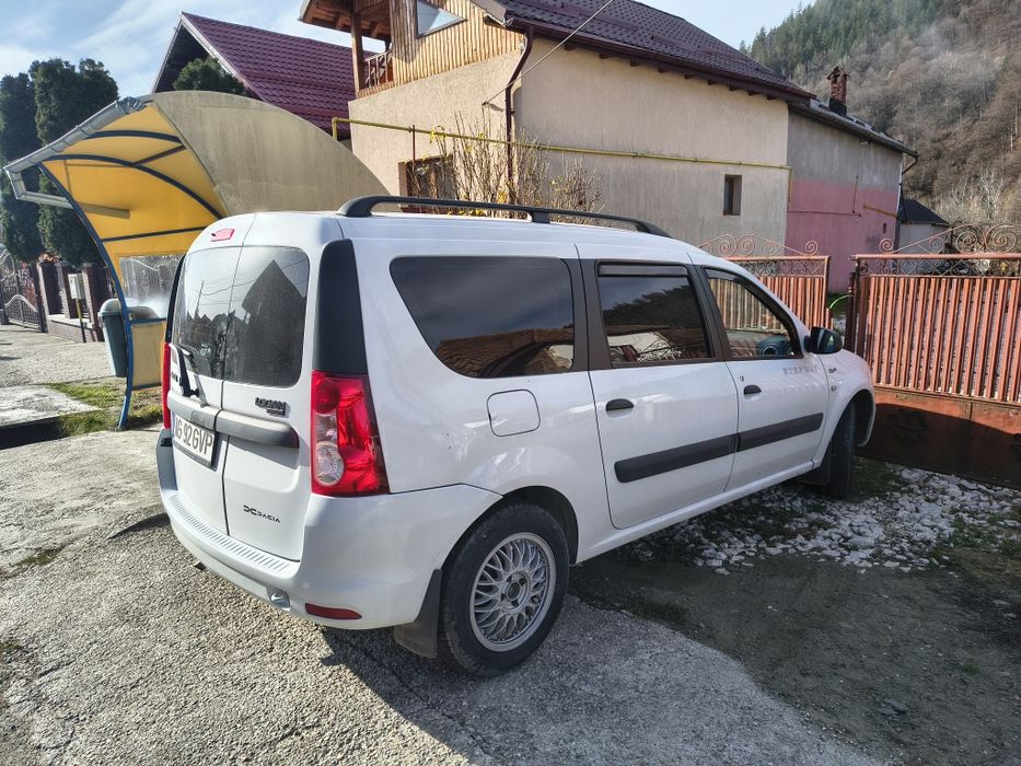 Logan MCV GPL 2012 1.6 mpi