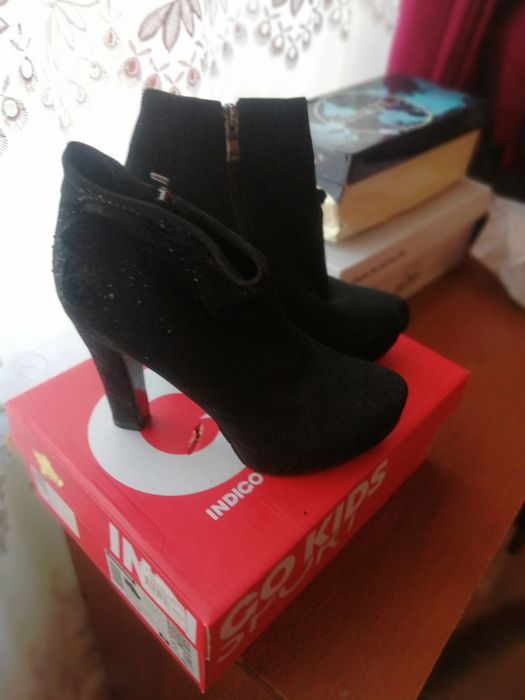 Обмен полу сапожки все разные .