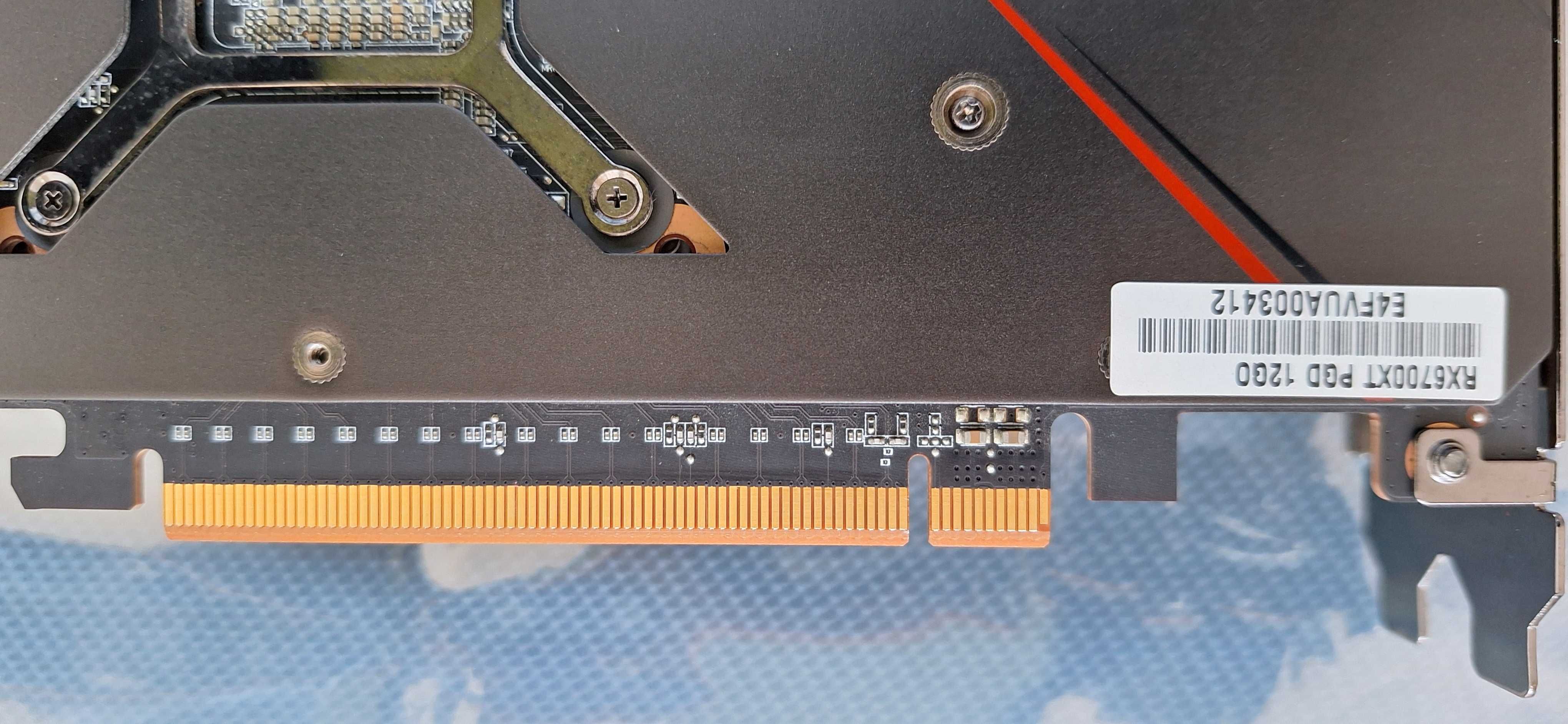 Vand placa video RX 6700XT 12GB impecabila, sigiliu & cutie