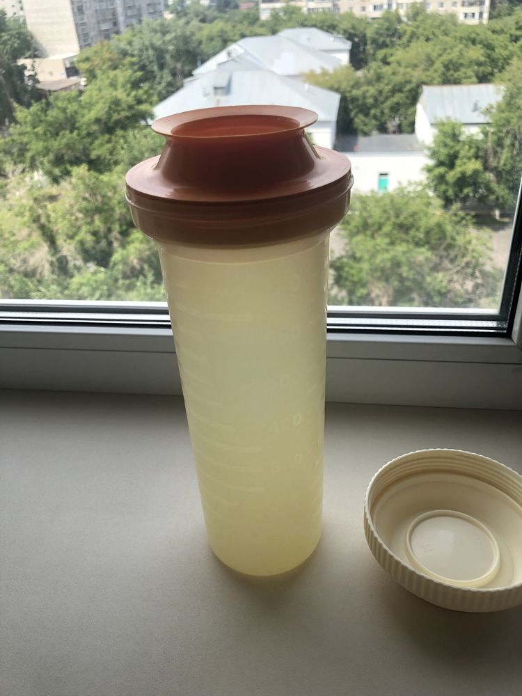 Шейкер Tupperware 750 мл