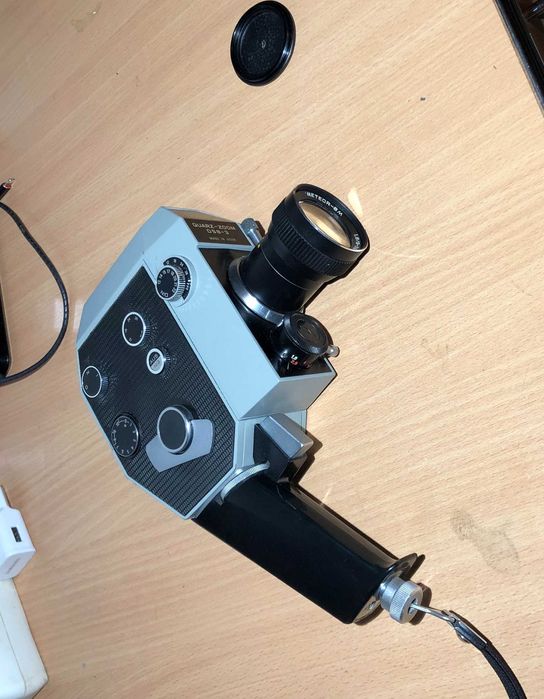Camera de filmat Zenit Quarz DS8-3 pe 8mm - vintage - impecabila