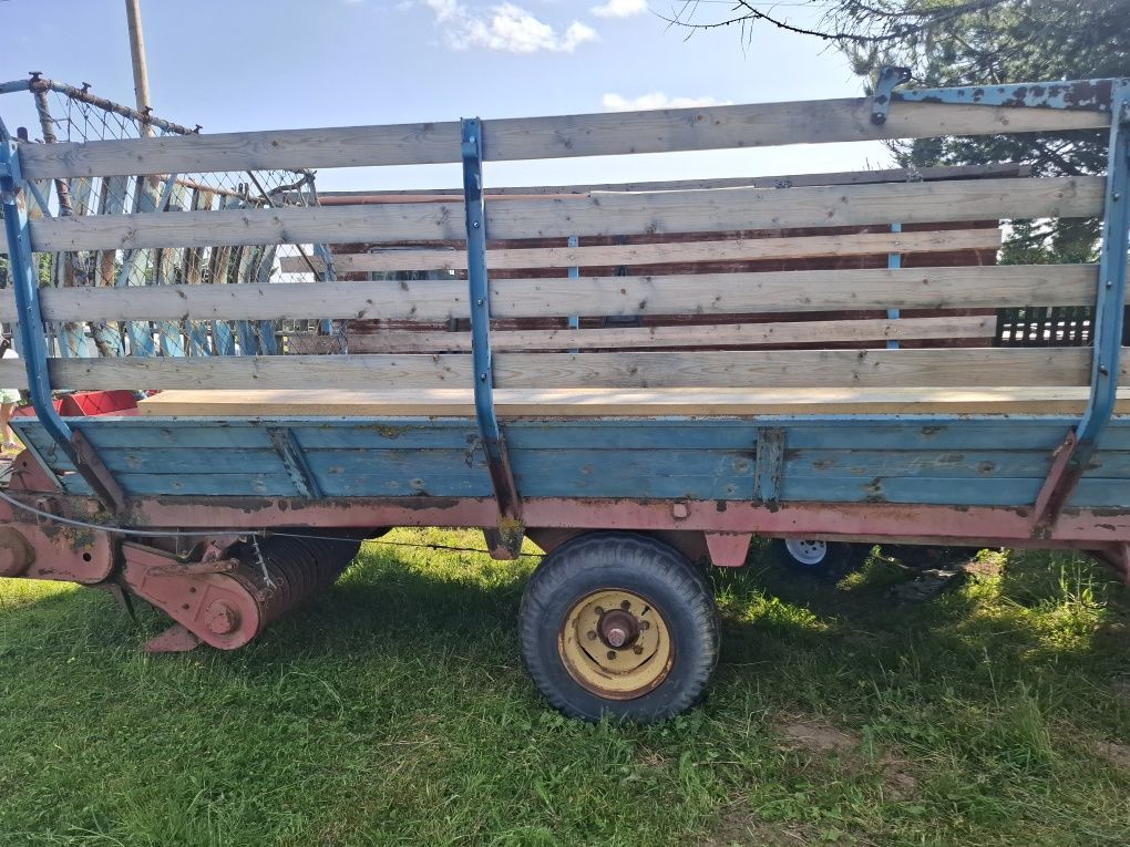 Utilaje. Greble adunat împrăștiat fin