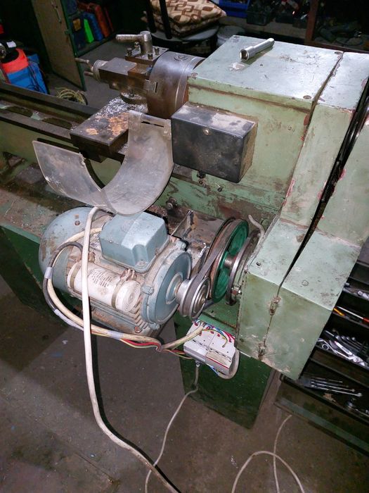 Vând strung în perfectă stare de funcționare nr