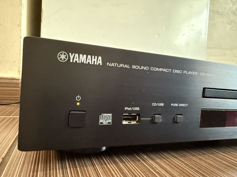 Yamaha CD-S300 player