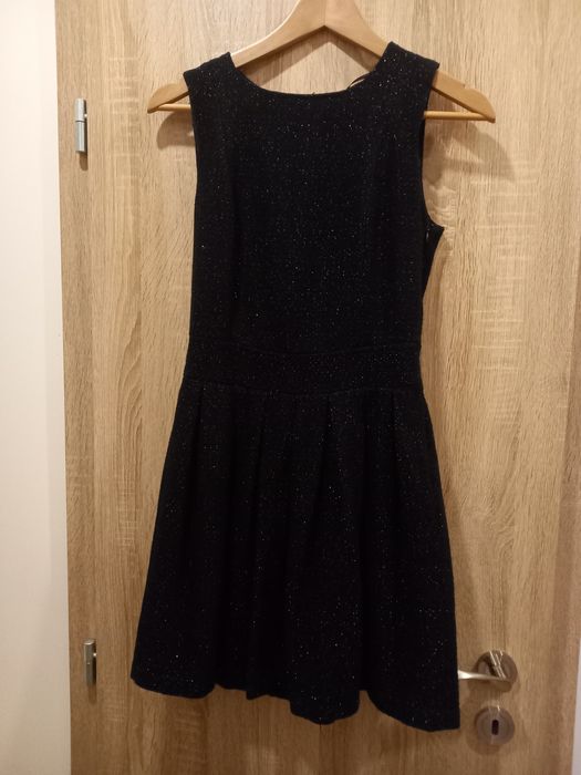 Рокля със сребърни нишки