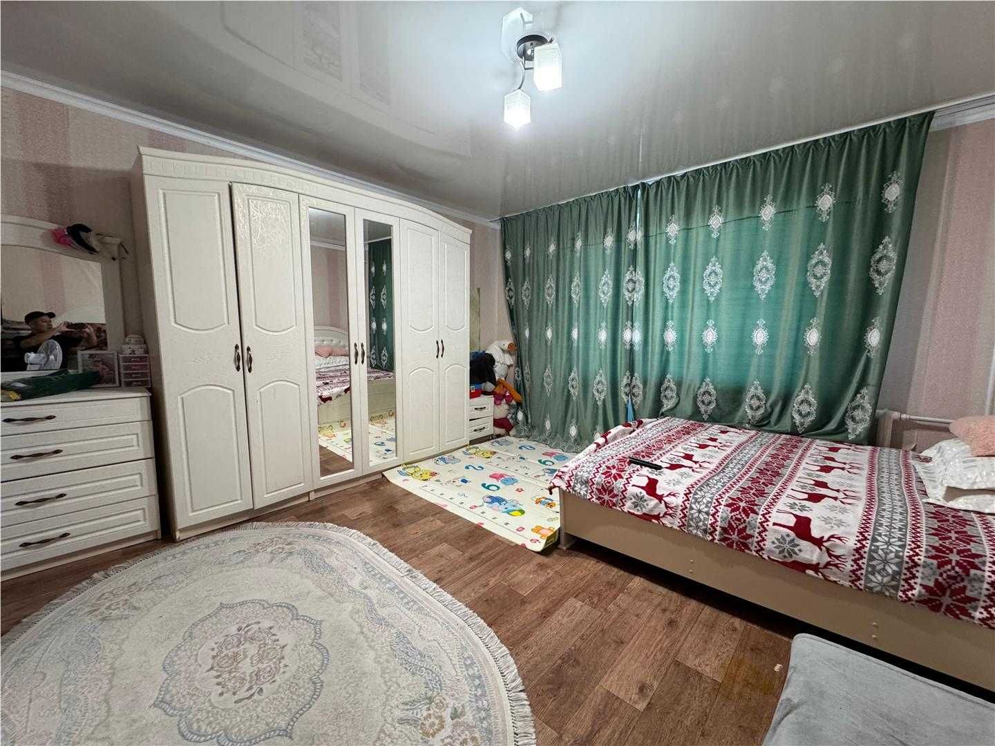 ^Продам 1 комнатную квартиру на Голубых Прудах!!!