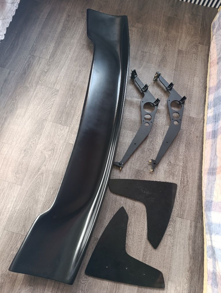 Спойлер на хэтчбэк Battle aero rear spoiler