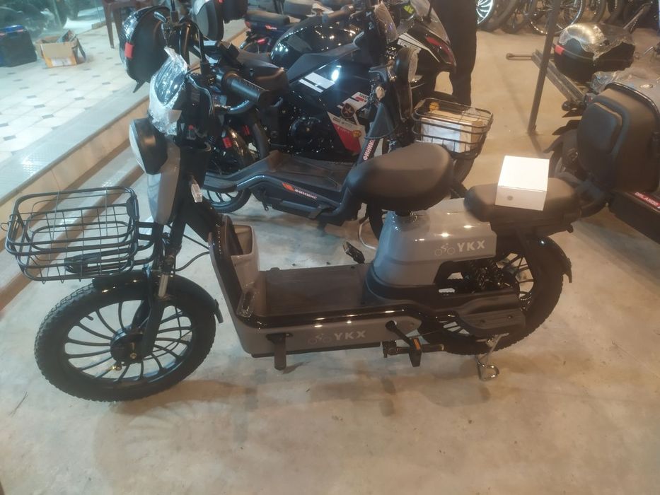 Skuter sotiladi YKX