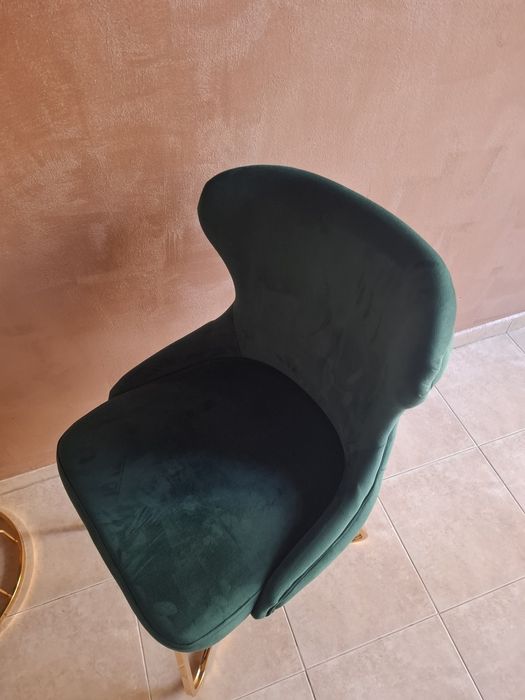 Нов плюшен фотьол Честърфийлд