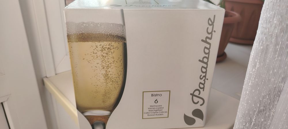 Продам фужеры новые