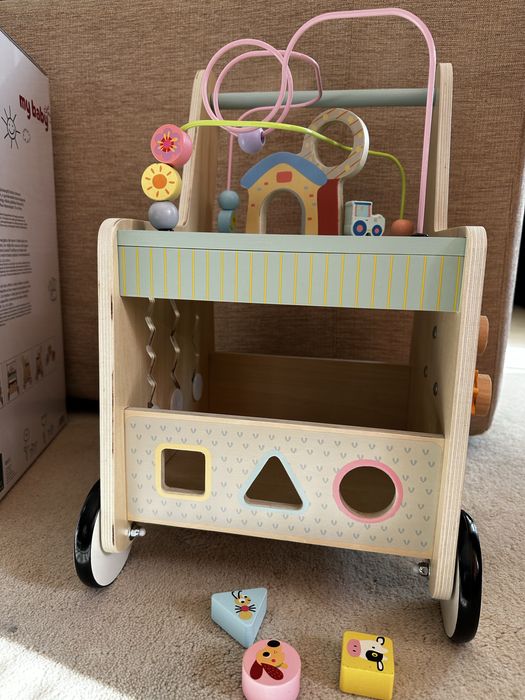 Дървена проходилка с активности