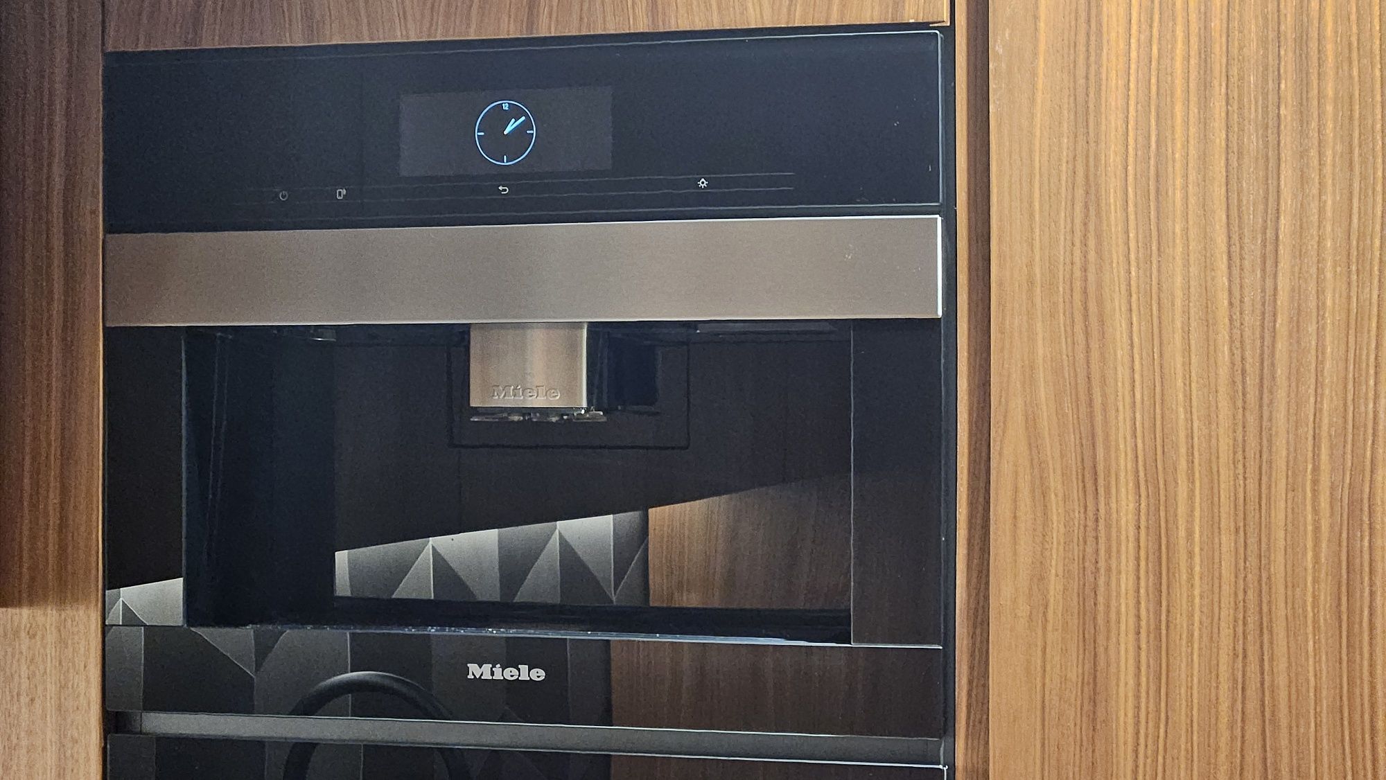 Miele CVA 7840 кафеавтомат за вграждане