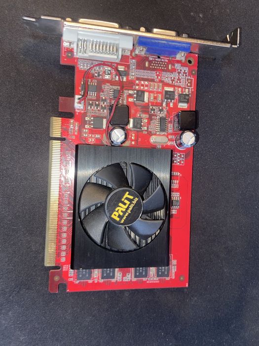 Видеокарта NVIDIA GeForce 210 на 512мб