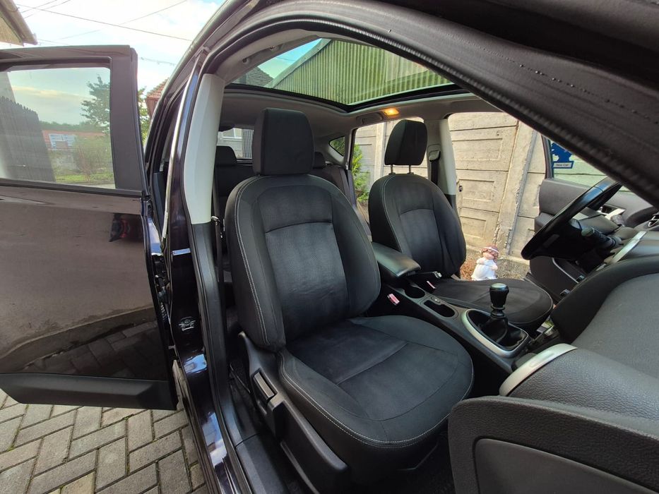 Nissan Qashqai/1.5 diesel//Euro5//Navi,panoramic