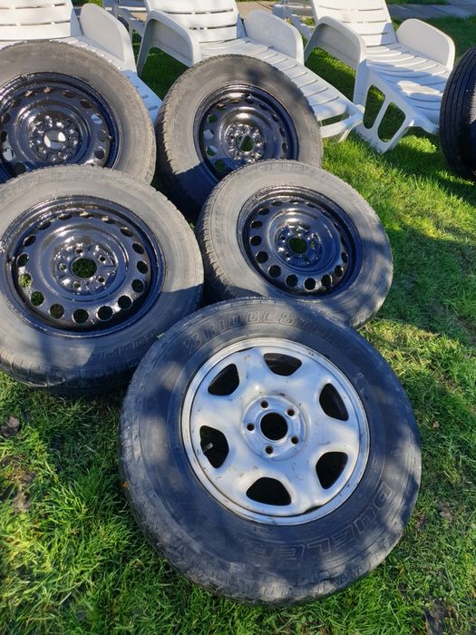 Гуми и гуми  за джип