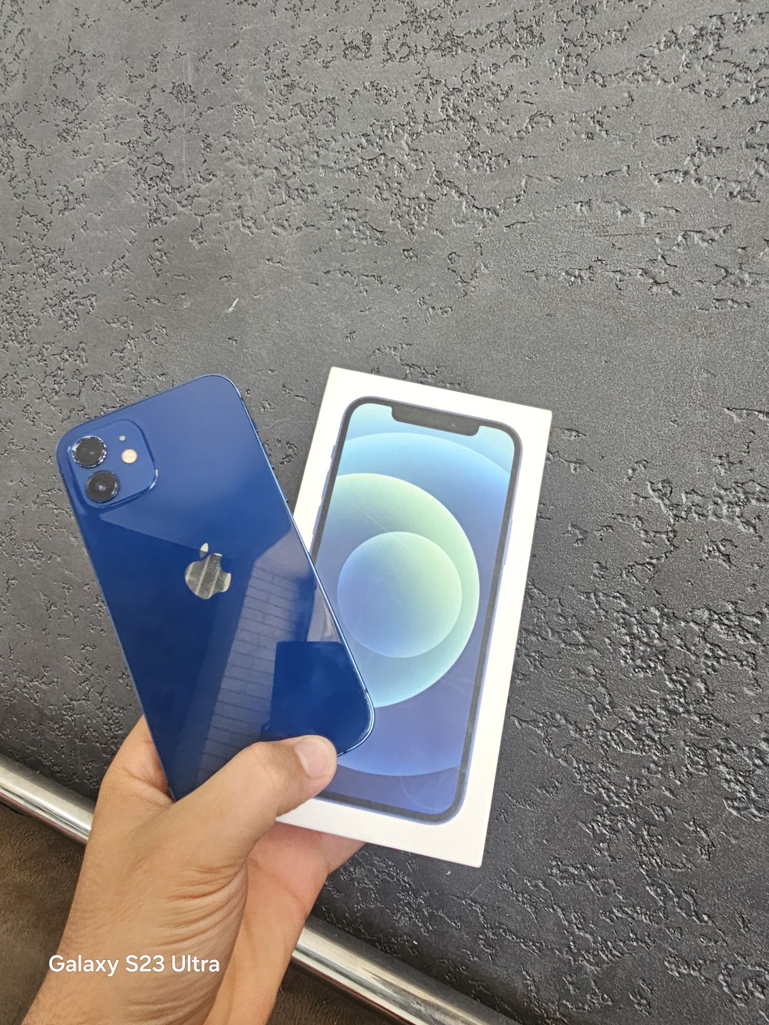 Iphone 12 sotiladi