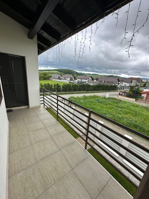 Casă cu etaj, 136 mp, foarte frumoasă si economică.